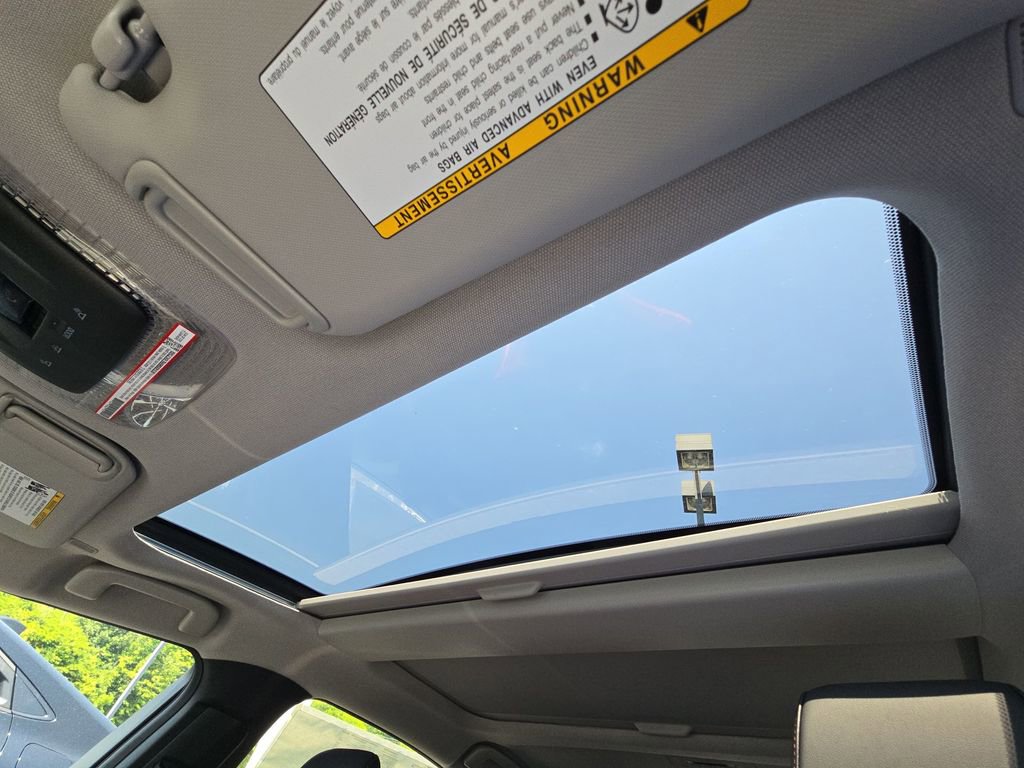 New 2025 Toyota Prius Plug-In Hybrid w/ Limited Premium Package image 28