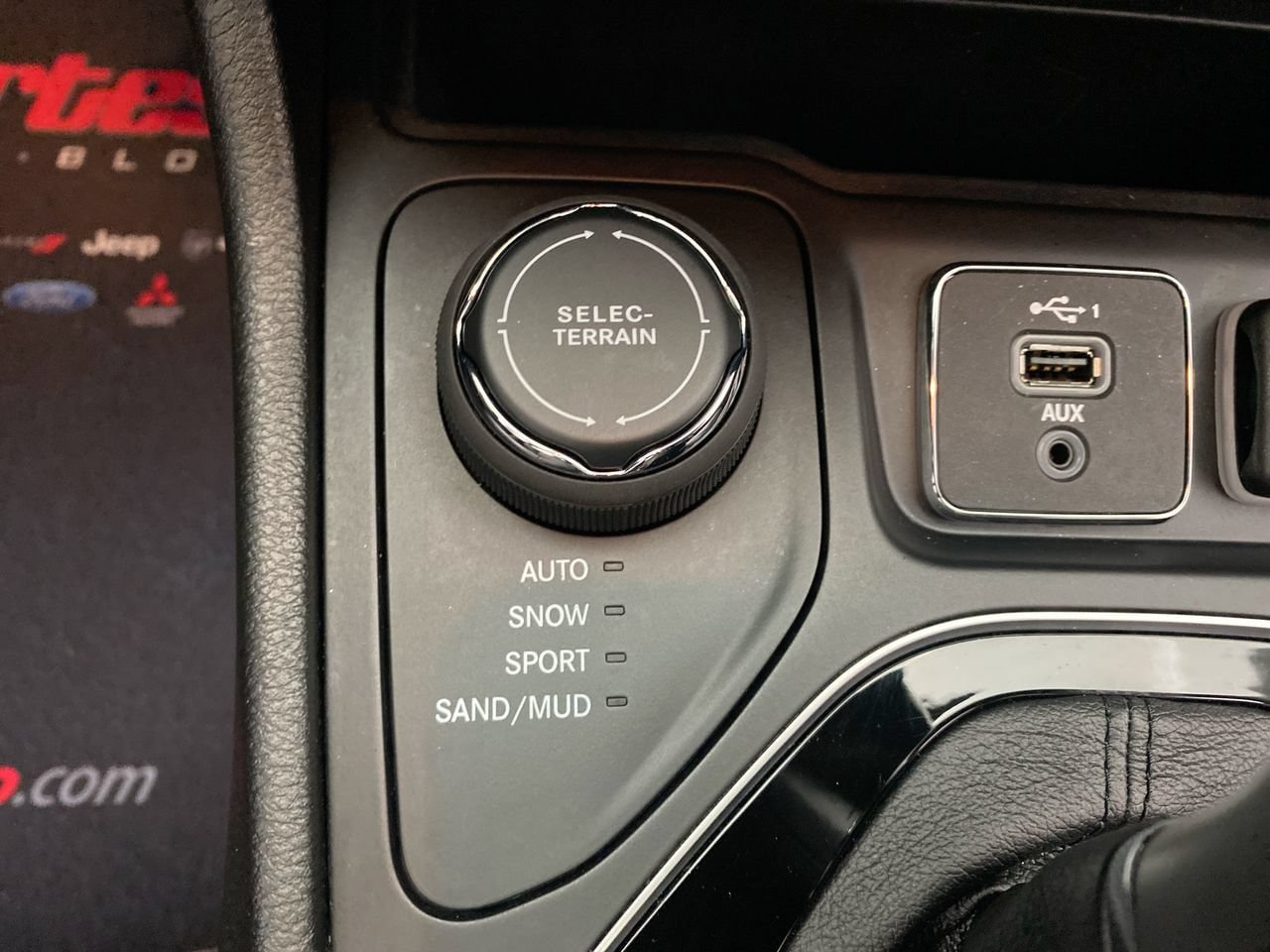 Used 2021 Jeep Cherokee Limited w/ Trailer Tow Group AWD/4WD image 20