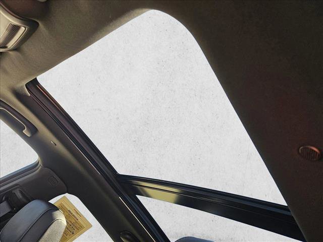 Used 2024 Cadillac XT5 Premium Luxury AWD/4WD image 15