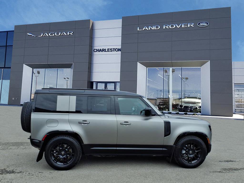 Certified 2025 Land Rover Defender 110 X-Dynamic SE image 6