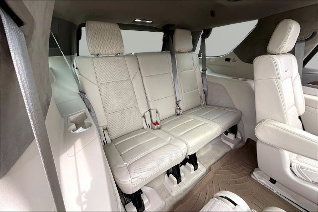 Certified 2024 Cadillac Escalade Premium Luxury Platinum AWD/4WD image 18