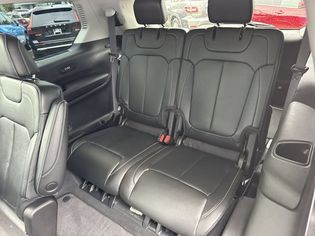 Used 2024 Jeep Grand Cherokee L Limited RWD image 24