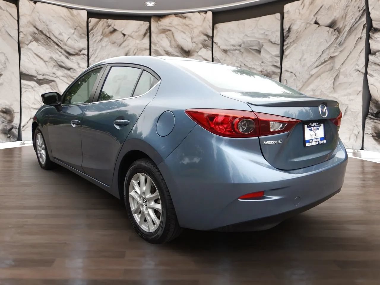 Used 2014 MAZDA MAZDA3 i Touring FWD image 9
