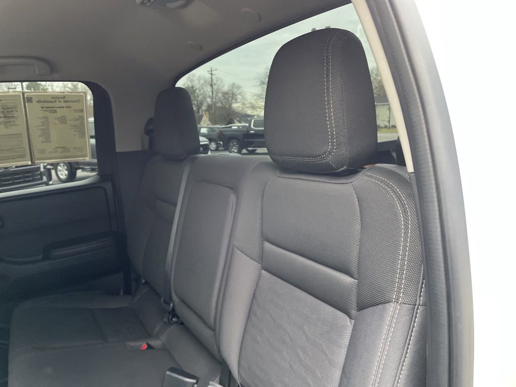 Used 2023 Nissan Frontier SV image 37