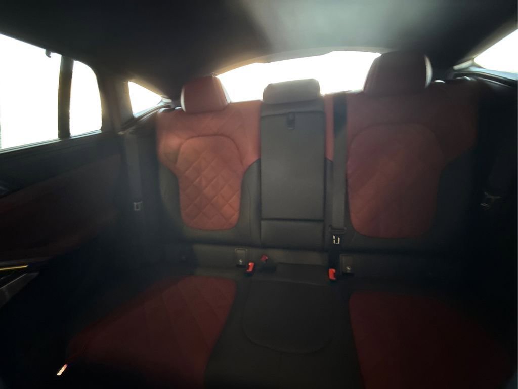 New 2026 BMW X6 M60i w/ Executive Package image 20