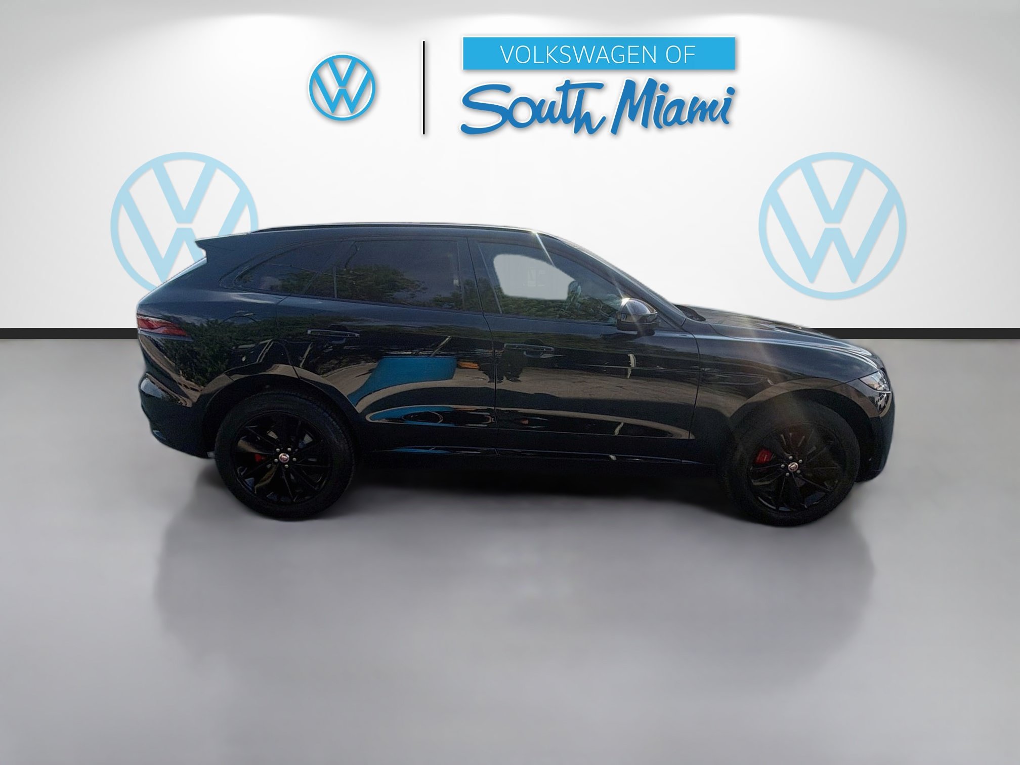 Used 2023 Jaguar F-PACE R-Dynamic S AWD/4WD image 8