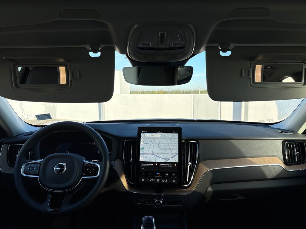 New 2026 Volvo XC60 T8 Core image 12