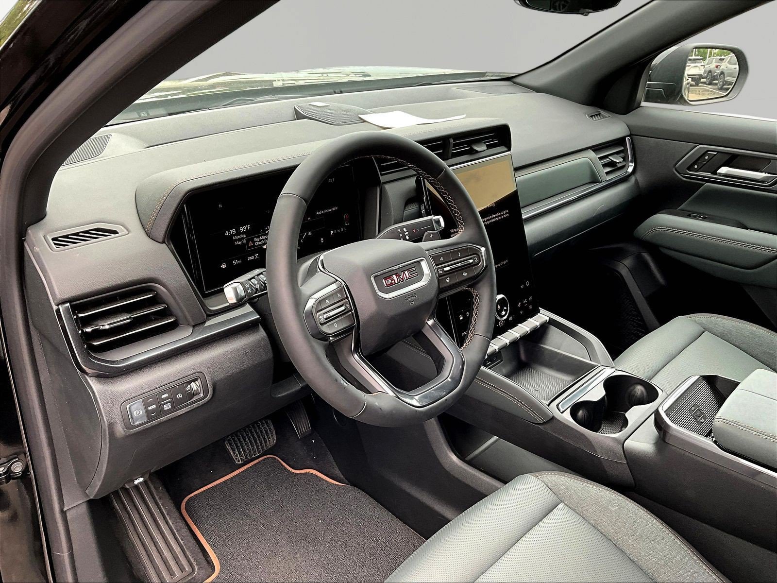 New 2026 GMC Terrain AT4 w/ Technology Package II AWD/4WD image 9