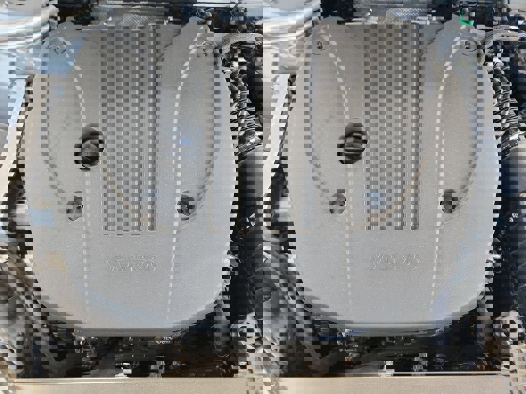 Used 2022 Volvo XC60 B5 Inscription w/ Advanced Package AWD/4WD image 18