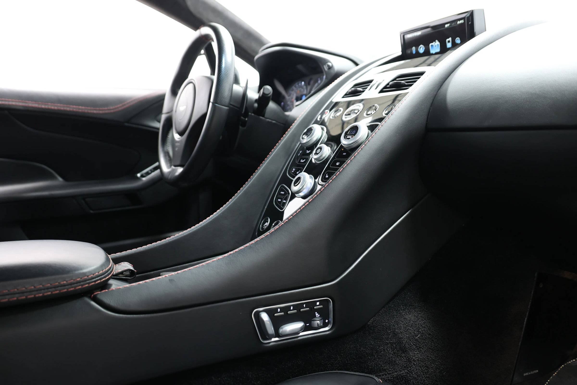 Used 2014 Aston Martin Vanquish Coupe RWD image 83