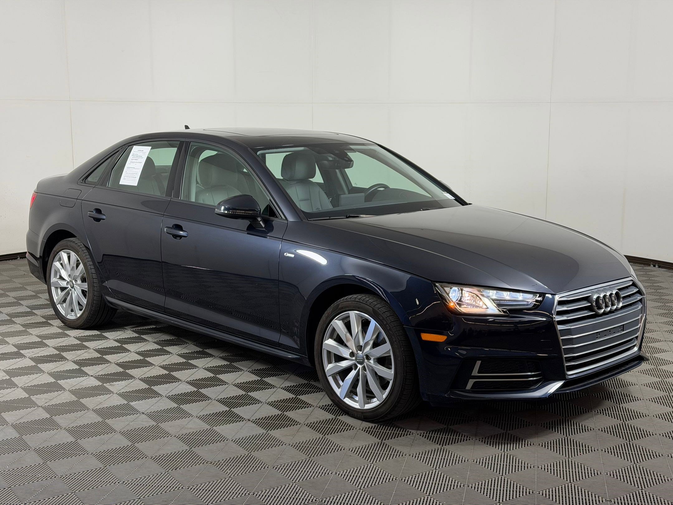 Used 2018 Audi A4 2.0T Ultra Premium w/ Convenience Package FWD image 7