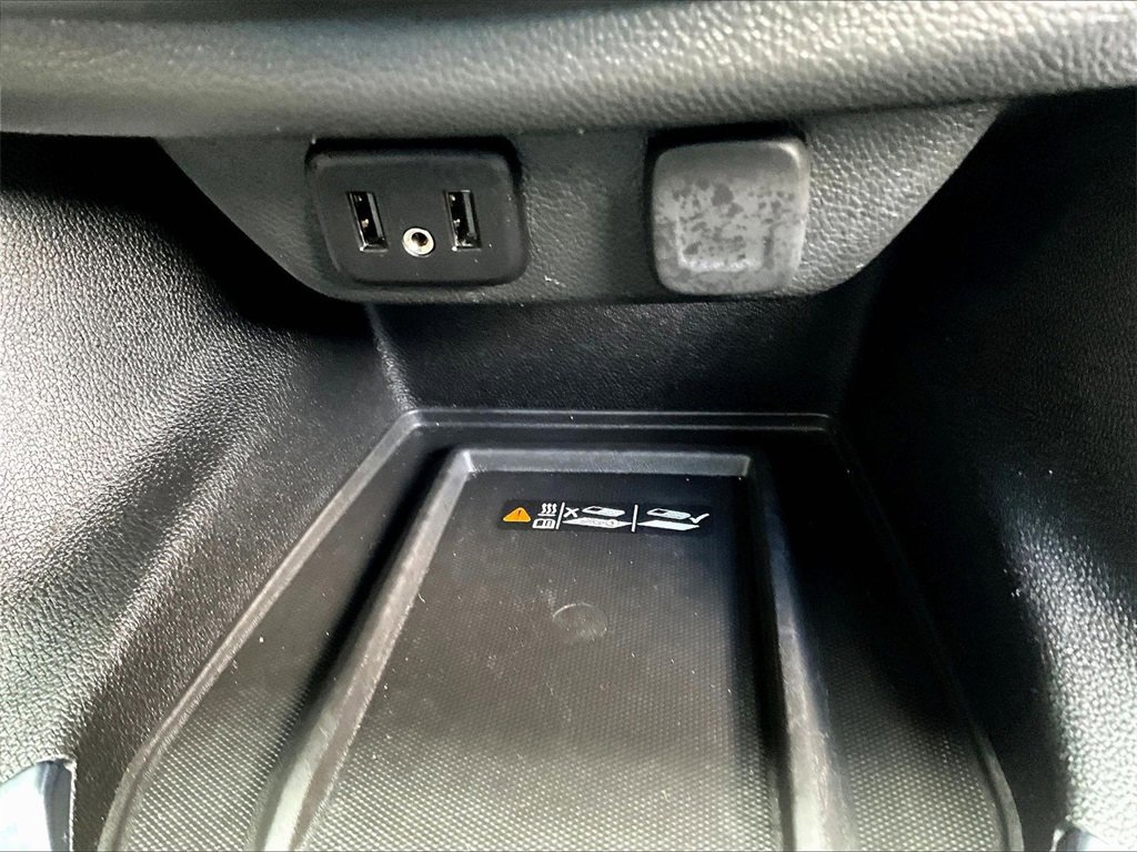 Used 2022 Chevrolet Traverse LT w/ LPO, Cargo Package image 28