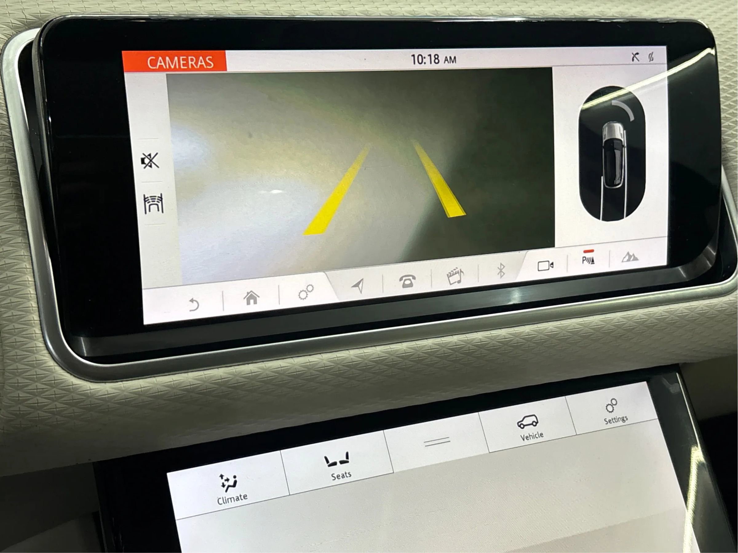 Used 2019 Land Rover Range Rover Velar S AWD/4WD image 38