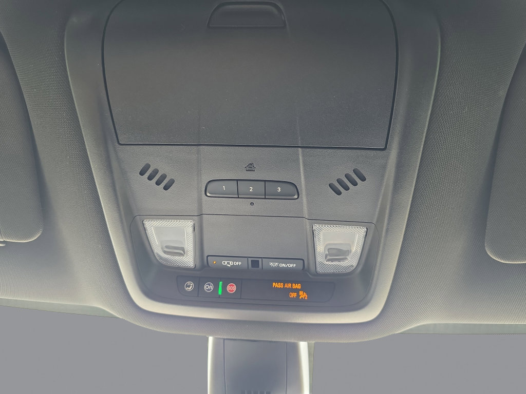 Used 2023 Buick Enclave Essence FWD image 28