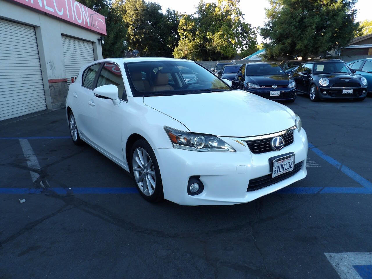 Used 2012 Lexus CT 200h Premium image 2