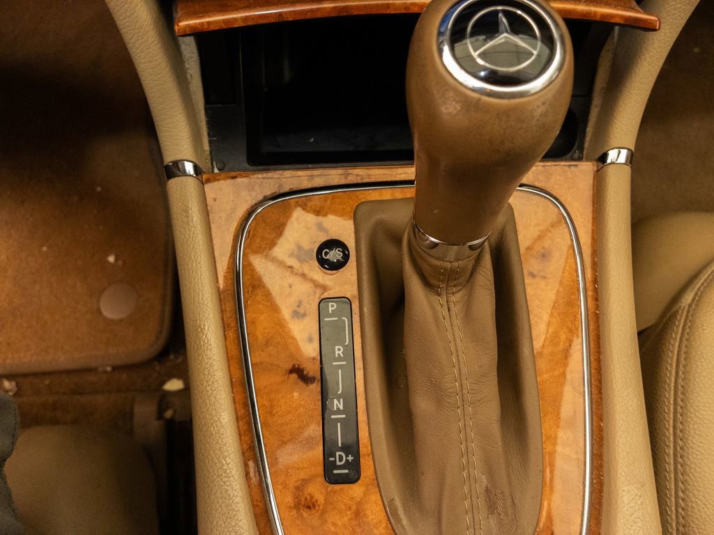 Used 2008 Mercedes-Benz E 350 4MATIC Wagon image 16