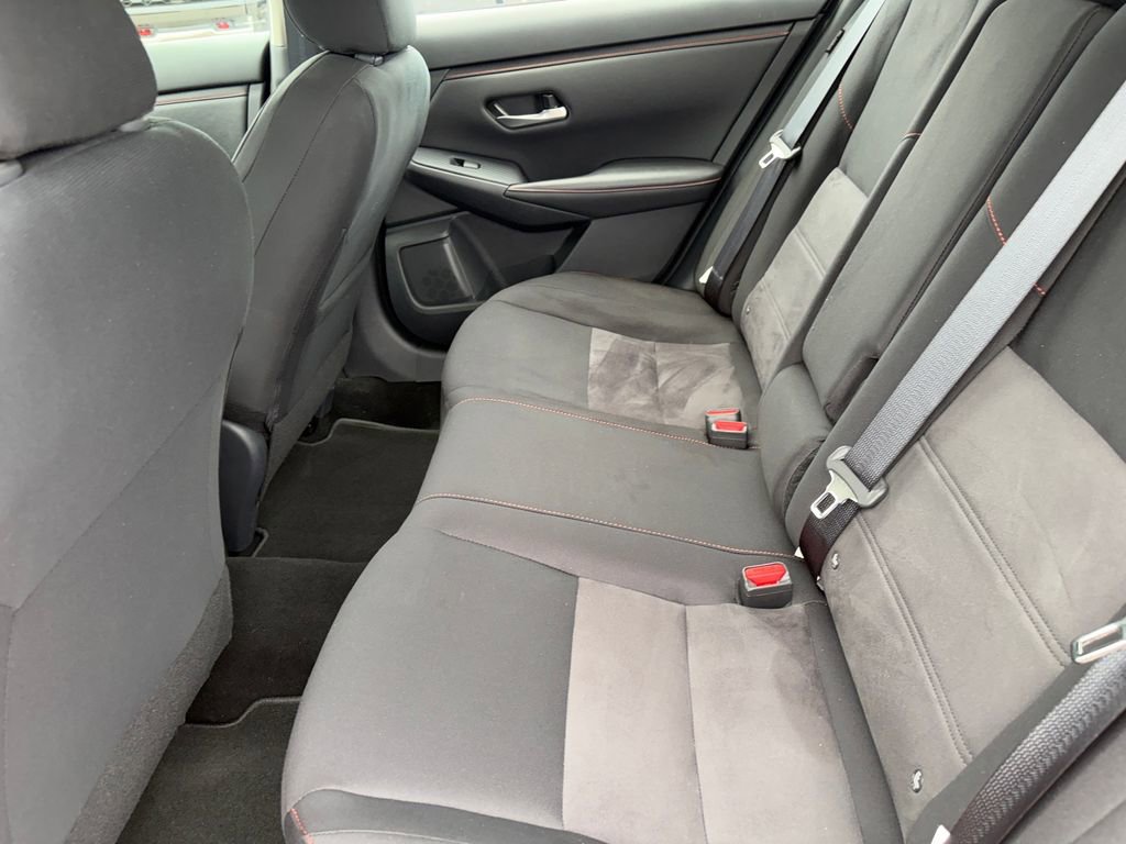 Used 2025 Nissan Sentra SR FWD image 27