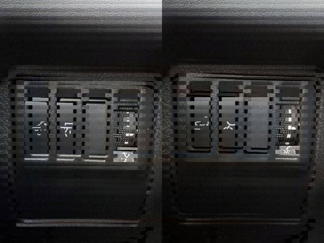 Certified 2025 Subaru Ascent Touring image 36