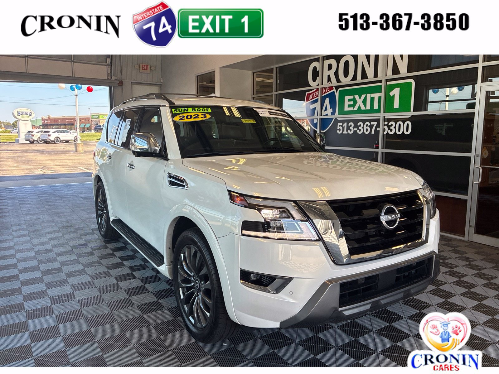 Used 2023 Nissan Armada Platinum w/ Captain's Chairs Package AWD/4WD image 1