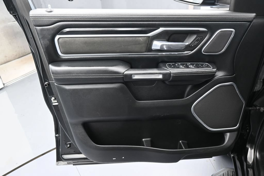 Used 2023 RAM 1500 Laramie RWD image 13