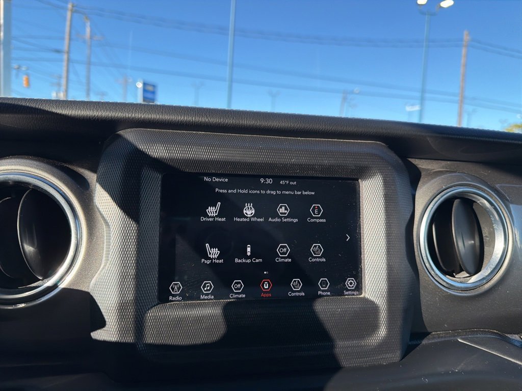 Used 2018 Jeep Wrangler Unlimited Sahara image 22