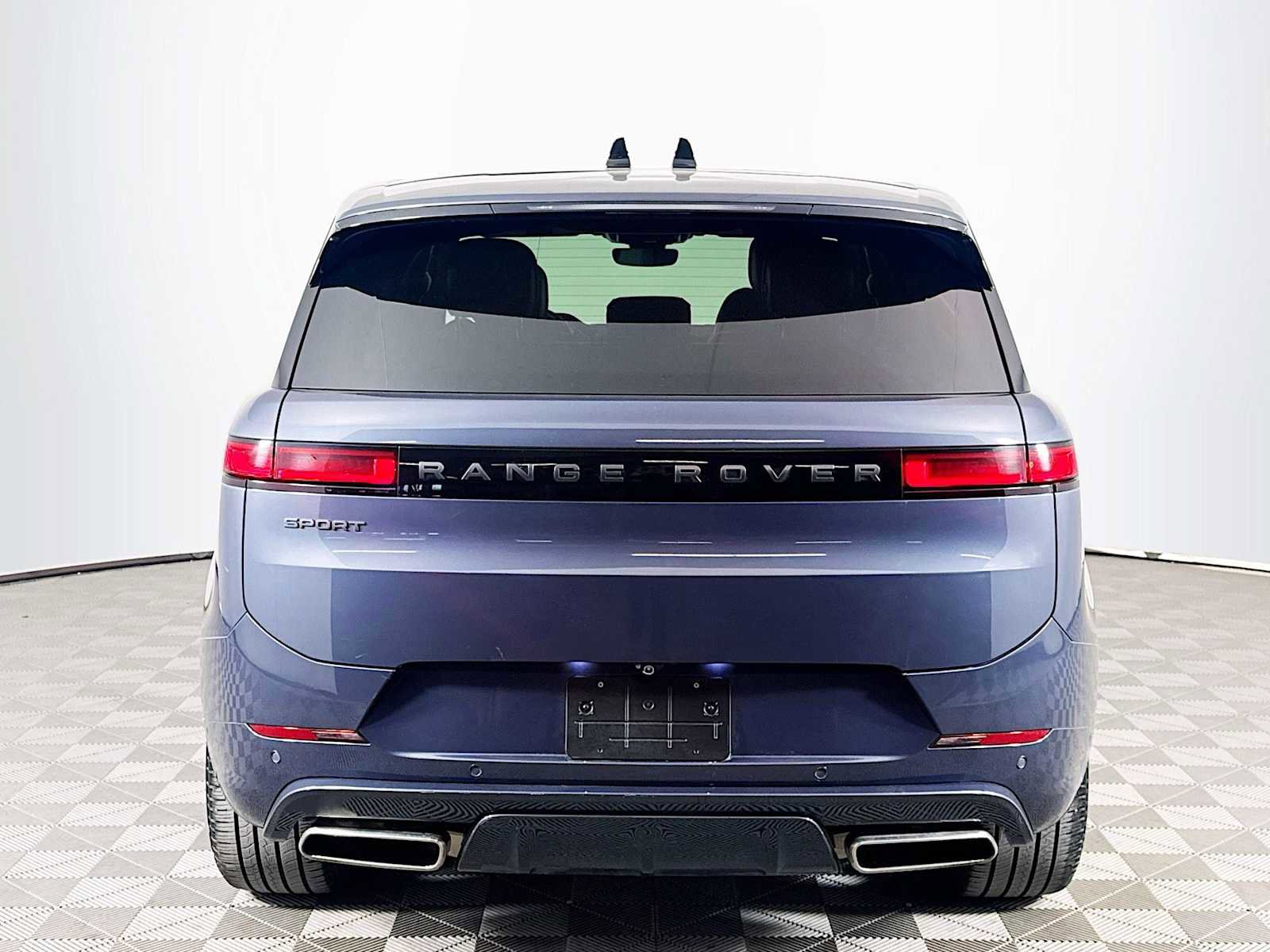 Used 2024 Land Rover Range Rover Sport Dynamic SE image 6