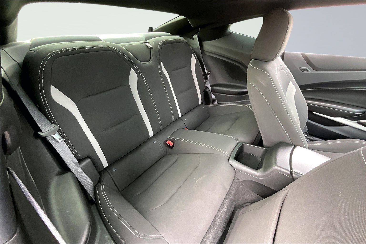 Used 2018 Chevrolet Camaro SS image 27