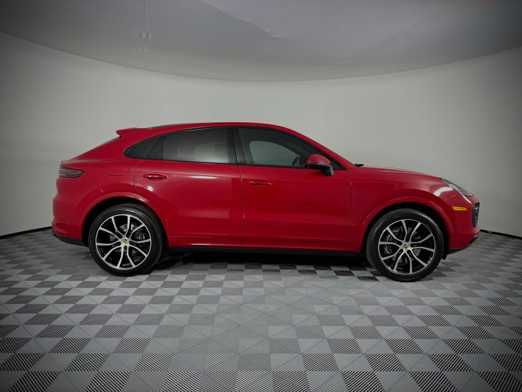 Certified 2023 Porsche Cayenne Coupe image 11