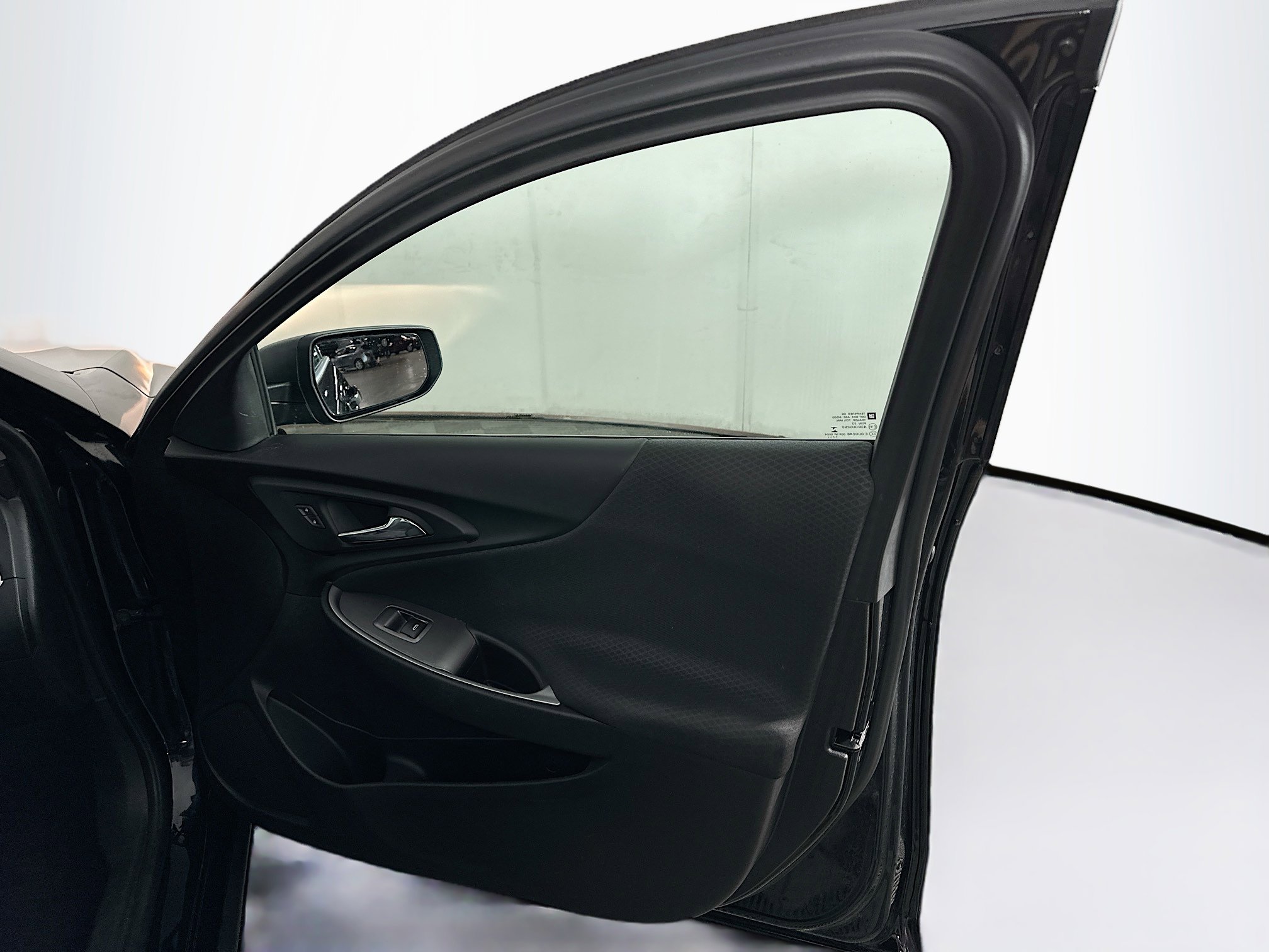 Used 2018 Chevrolet Malibu LS image 29