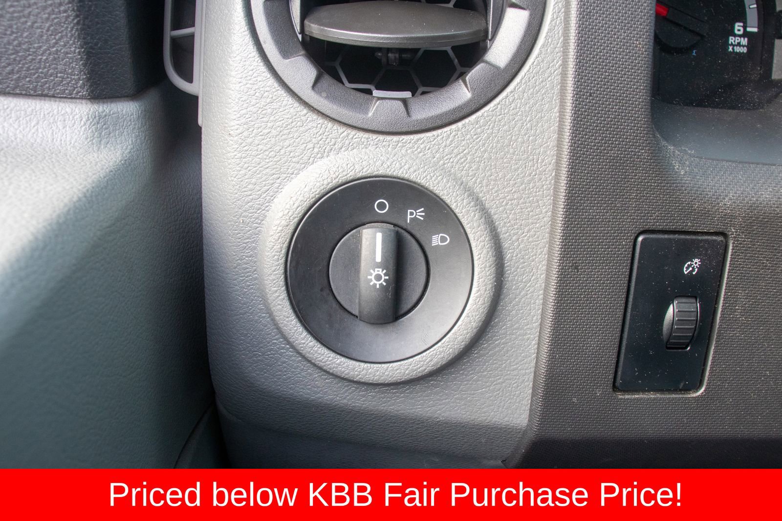 Used 2013 Ford E-350 and Econoline 350 XL w/ PWR Windows & Locks Group image 22