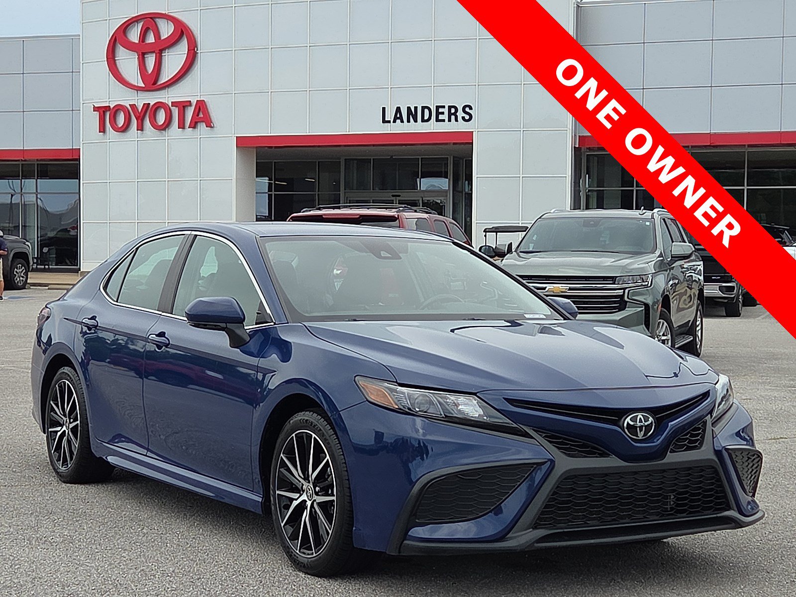 Used 2024 Toyota Camry SE FWD video 1