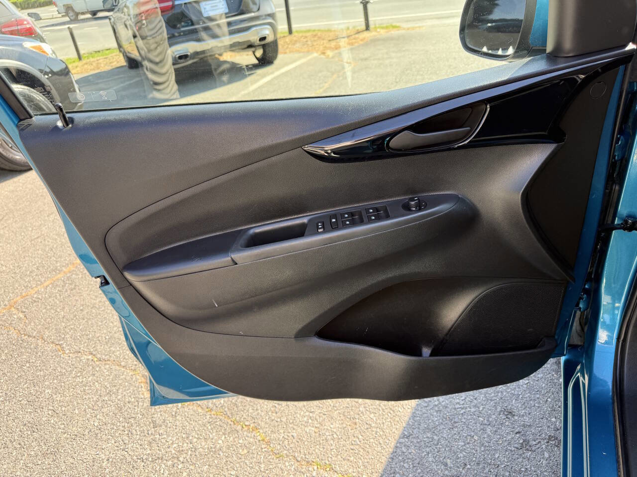 Used 2020 Chevrolet Spark LT FWD image 22