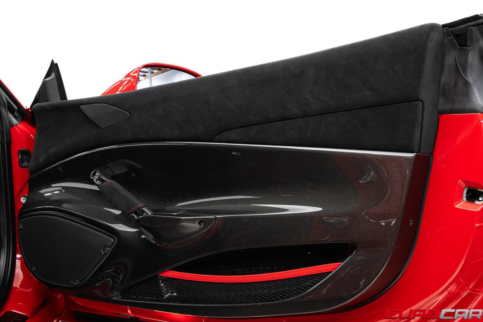 Used 2019 Ferrari 488 Pista Coupe RWD image 35