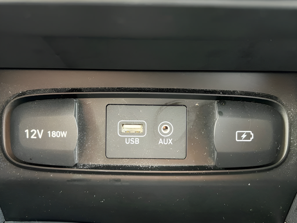 Used 2019 Hyundai Santa Fe SEL AWD/4WD image 34