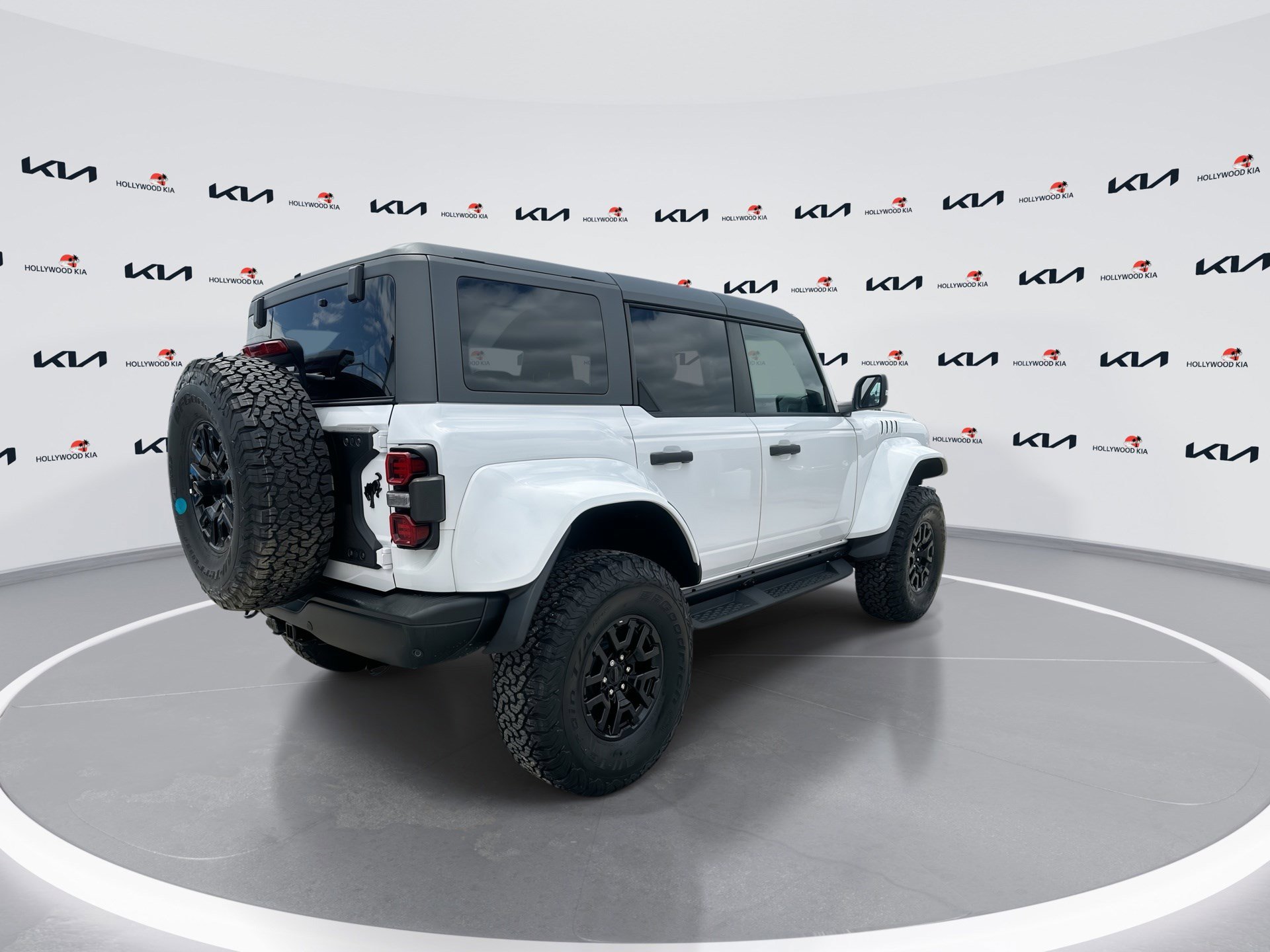 Used 2024 Ford Bronco Raptor image 8