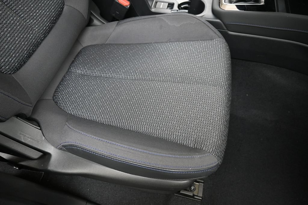 Certified 2025 Subaru Forester Premium AWD/4WD image 12