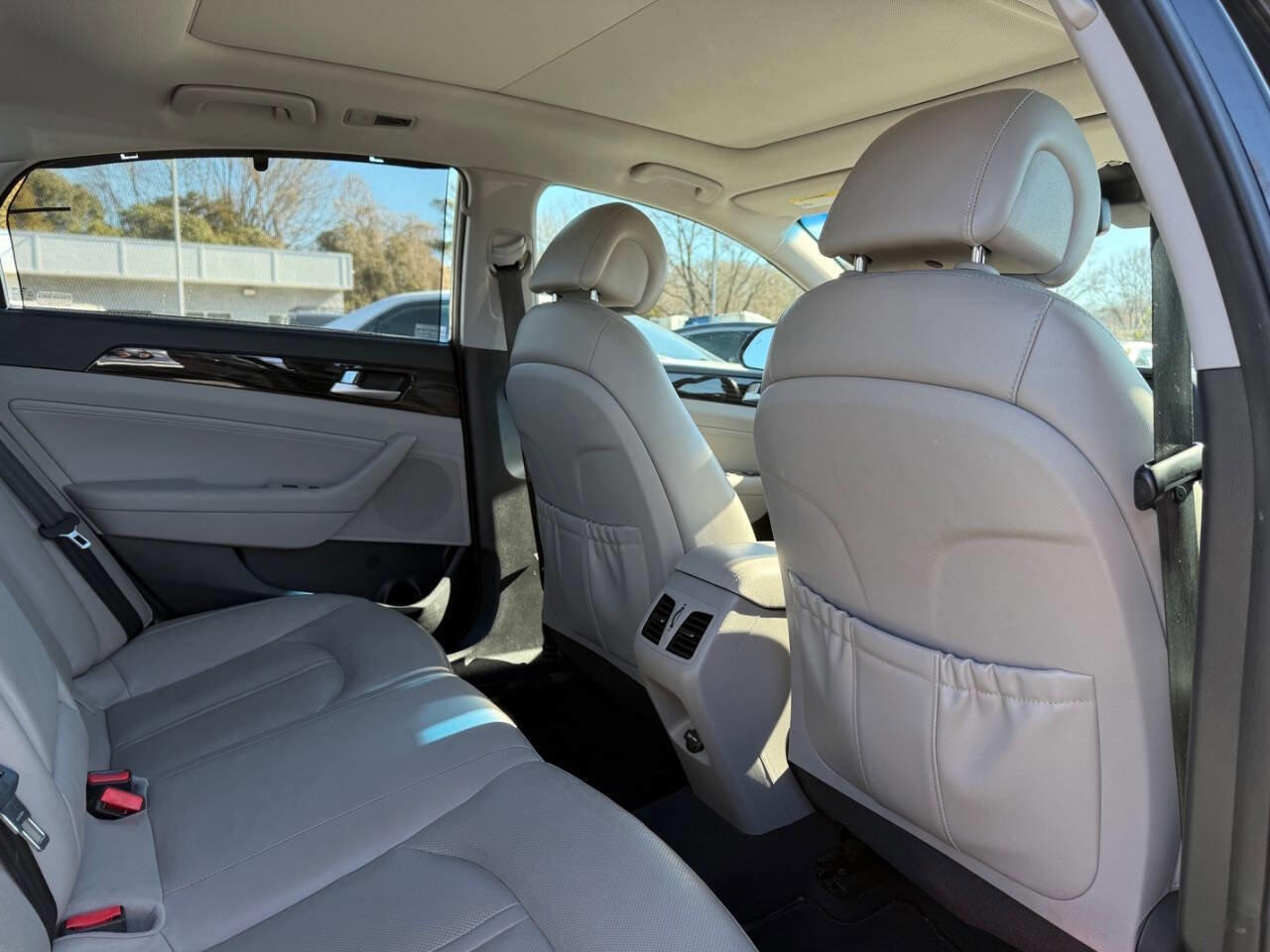 Used 2016 Hyundai Sonata Limited w/ Option Group 02 image 14