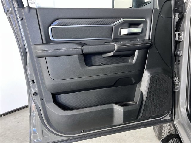 Used 2025 RAM 3500 Big Horn image 22