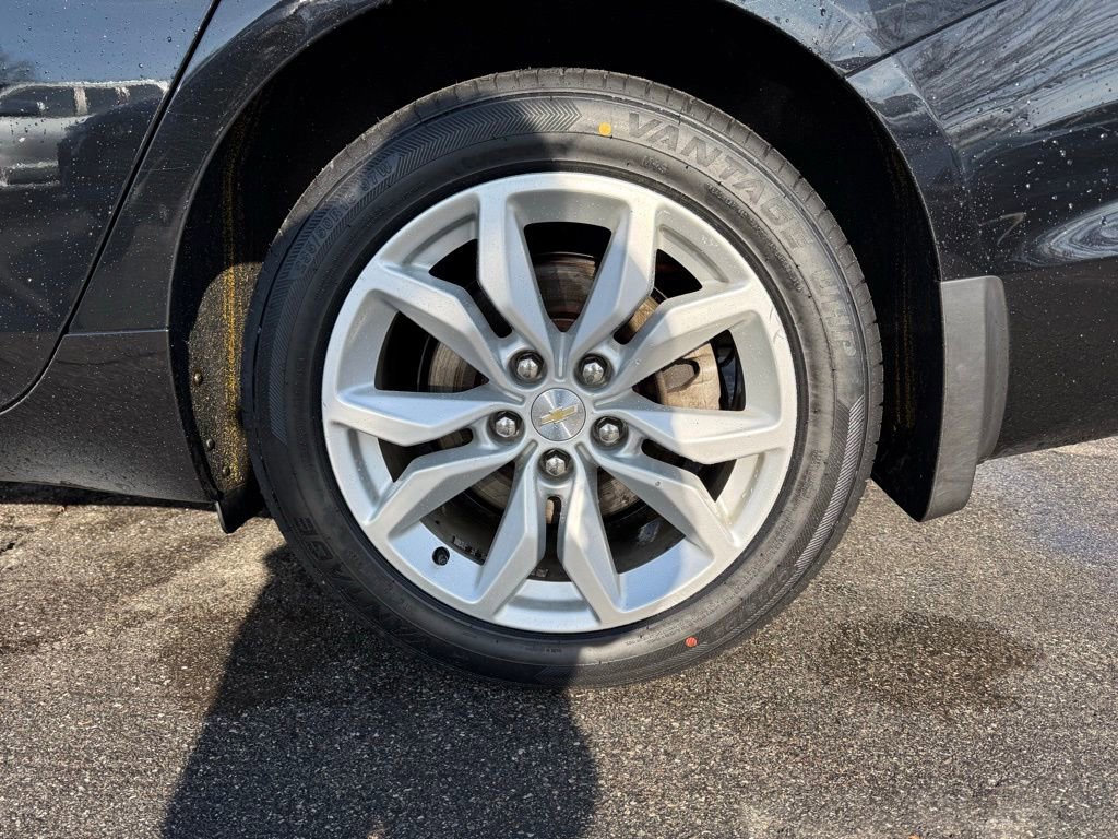 Used 2017 Chevrolet Impala LT image 26