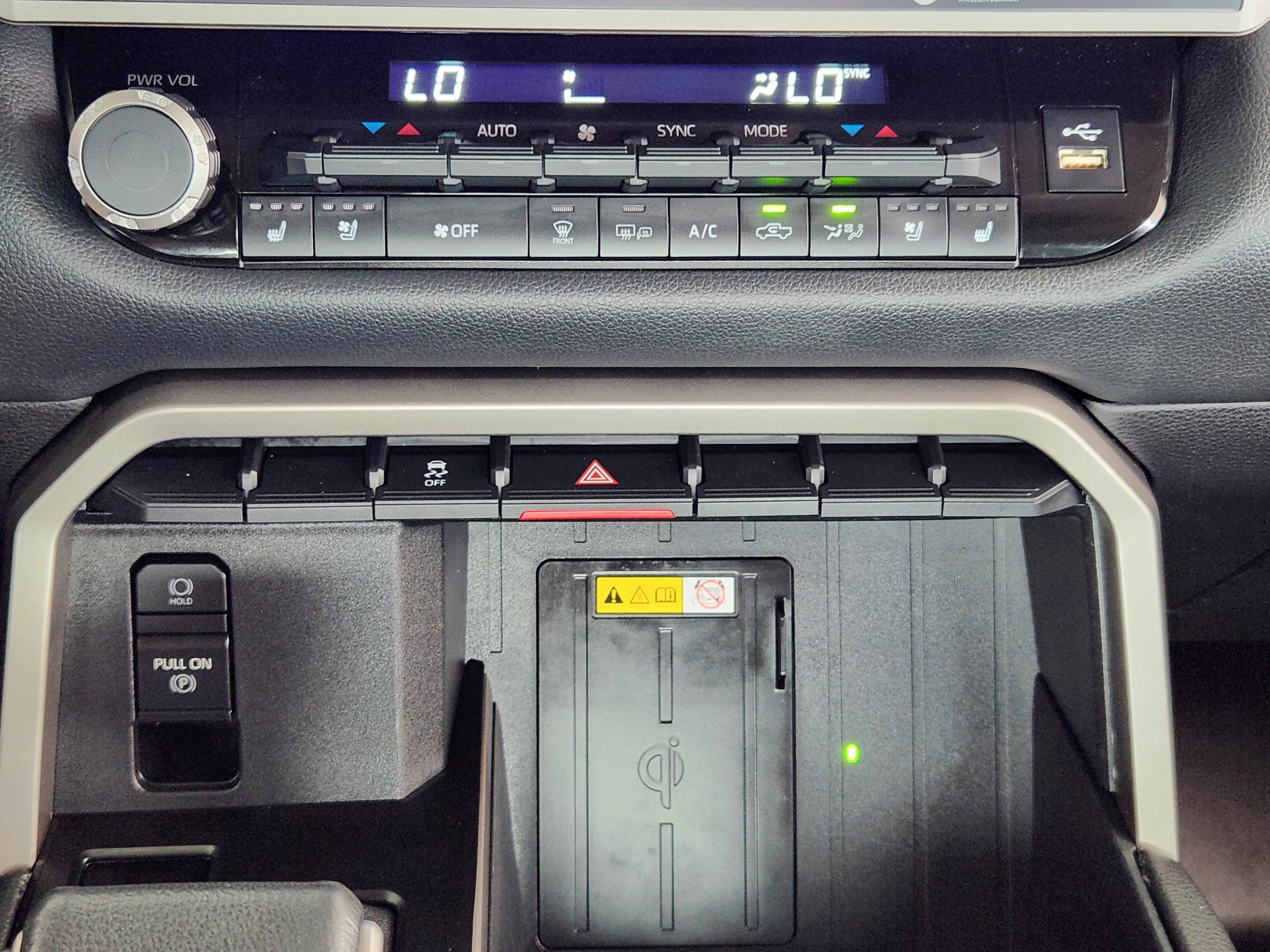 Used 2024 Toyota Tundra Limited w/ Power Package image 20