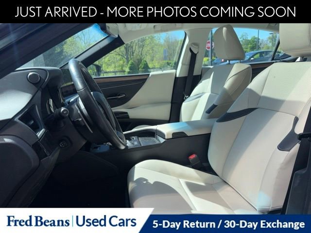 Used 2023 Lexus ES 350 w/ Premium Package FWD image 12