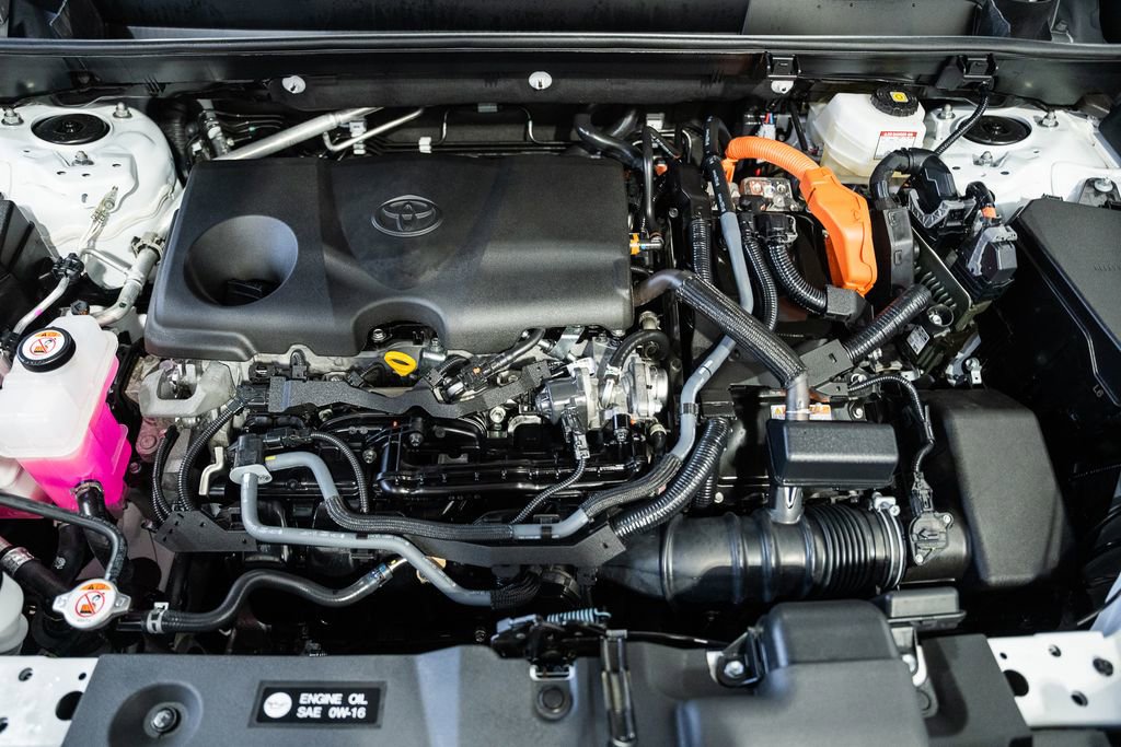 Used 2025 Toyota RAV4 XLE image 15