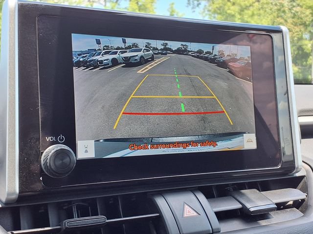 Used 2023 Toyota RAV4 LE FWD image 7