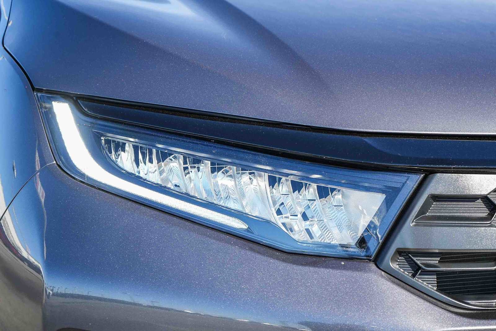 Certified 2025 Honda Odyssey EX-L image 4