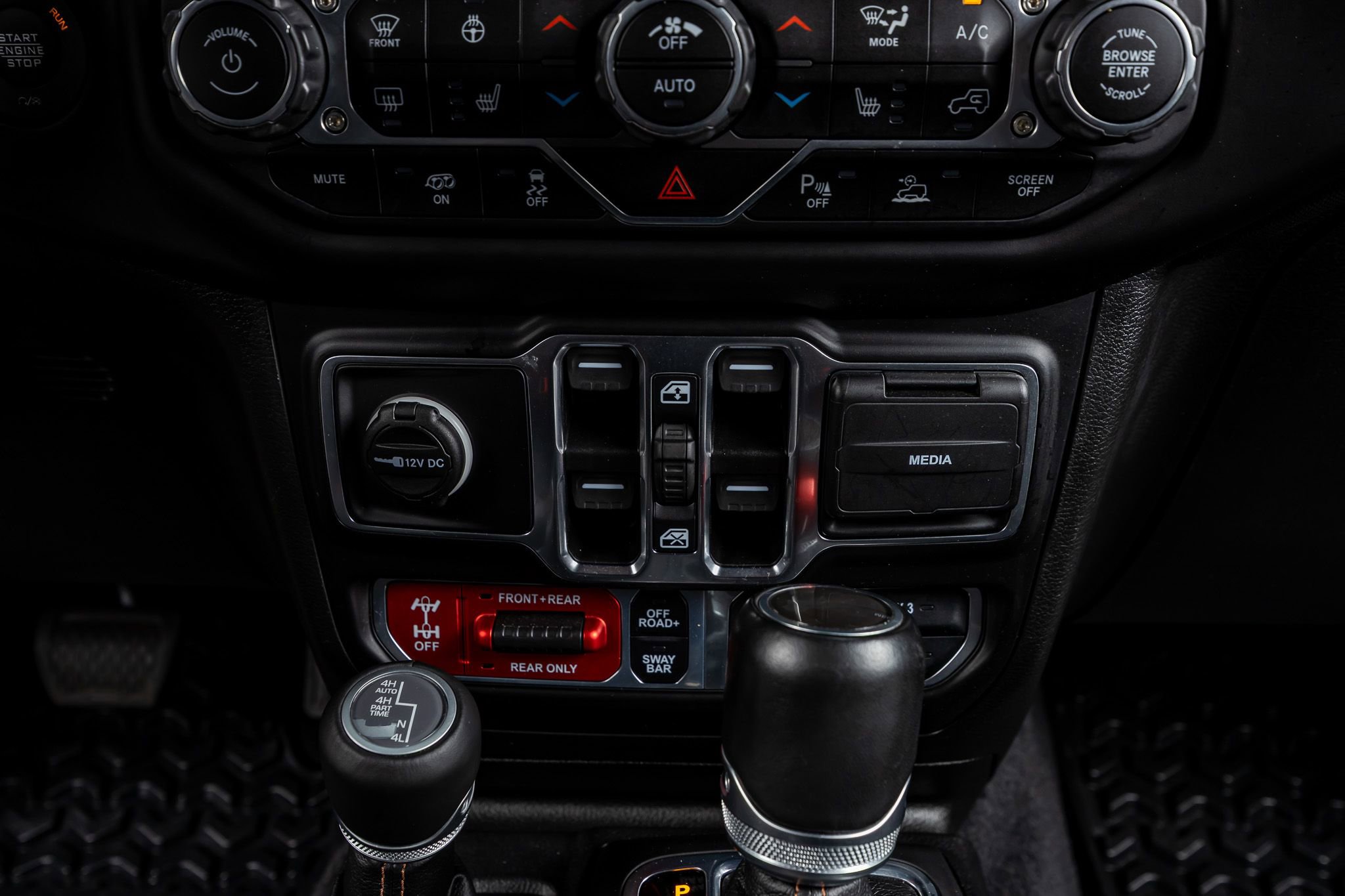 Used 2021 Jeep Wrangler Unlimited Rubicon w/ Trailer Tow Package image 27