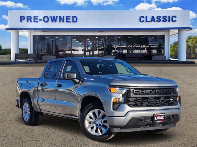 Used 2024 Chevrolet Silverado 1500 Custom image 1