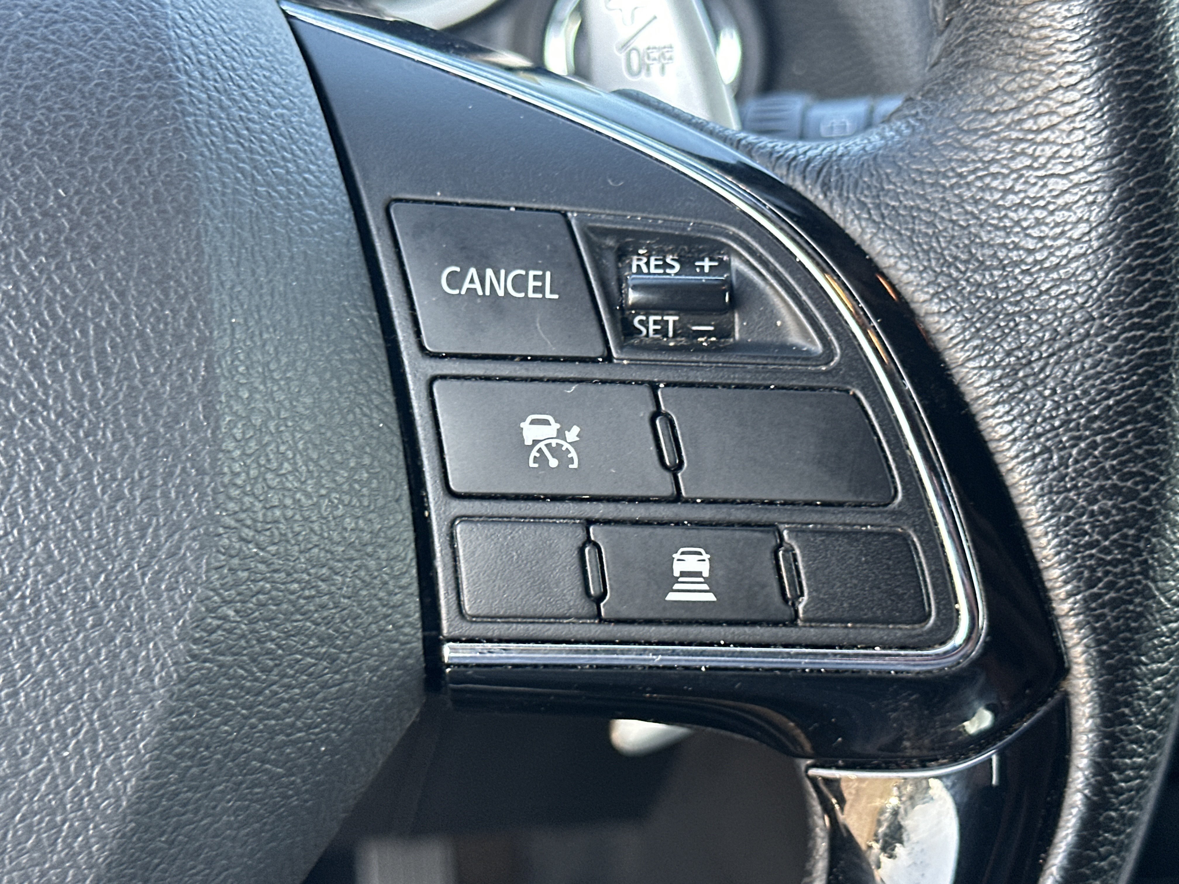 Used 2024 Mitsubishi Eclipse Cross SEL AWD/4WD image 25