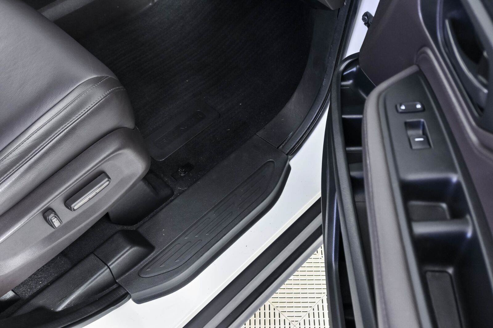 Used 2018 Honda Odyssey EX-L image 23