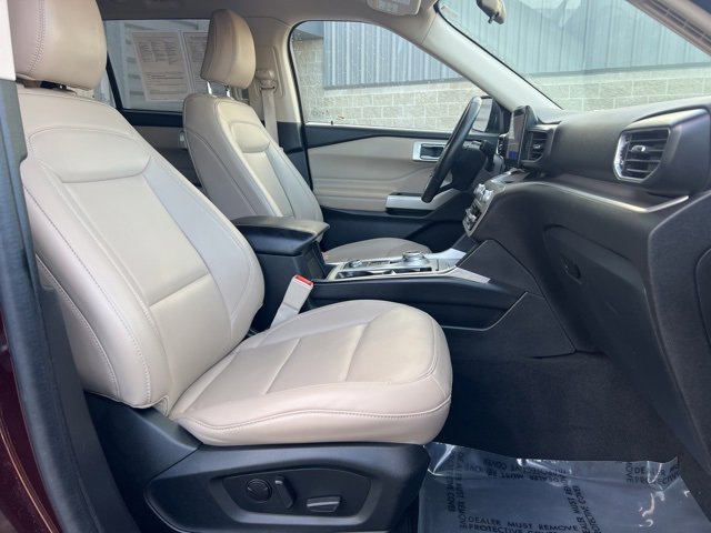 Certified 2023 Ford Explorer XLT w/ Equipment Group 202A image 11