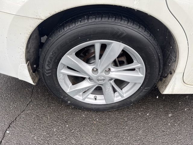 Used 2015 Nissan Altima 2.5 SV image 9